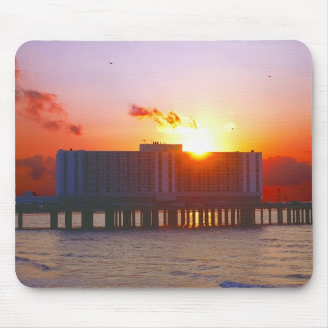 Tapis De Souris Lever Du Soleil Au Fleuve Hôtel Mousepad (Devant)