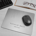 Tapis De Souris Lumières de chaîne de pluie d'argent personnalisée<br><div class="desc">Chic mousepad personnalisé affiche votre nom,  nom d'entreprise ou choix de texte personnalisé en lettrage noir classique sur un arrière - plan gris pâle et ombragé orné de brins de faux fils argentés.</div>