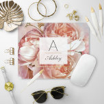 Tapis De Souris LUMINEUX ROSE Élégant Monogramme Floral Moderne<br><div class="desc">LUMINEUX ROSE Élégant Floral Nom Monogram Mouse Pad - Offrez un cadeau qui est sûr d'être apprécié avec ce magnifique tapis de souris avec un bouquet lumineux de roses et de pivoines roses, sur un bel arrière - plan d'aquarelle rose et bleu. Une couche élégante et blanche criblée bordée par...</div>