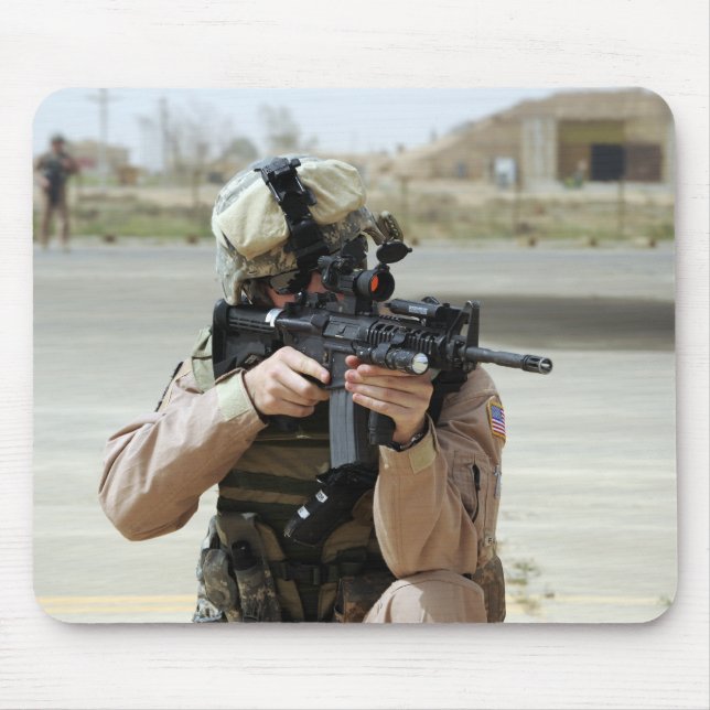 Tapis De Souris L'US Air Force Airman assure la sécurité (Devant)