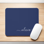 Tapis De Souris Marine Blue White Girl Script Monogramme Nom Moder<br><div class="desc">Monogramme bleu blanc et marine Ajoutez votre propre nom Mousepad (Pad souris). Cela rend le cadeau parfait pour 16 ans,  mariage,  douche nuptiale,  anniversaire,  baby shower ou bachelorette pour quelqu'un qui aime le luxe glam et les styles chic.</div>