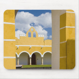 Tapis De Souris Mexique, Yucatan, Izamal. Le couvent franciscain 2