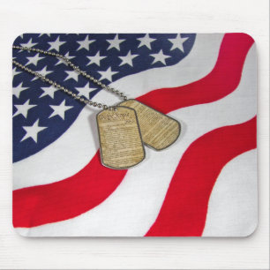 Tapis De Souris Military dog tags on flag