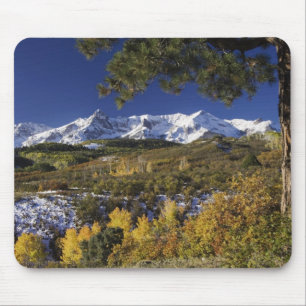 Tapis De Souris Montagnes de San Juan et arbres trembles en couleu