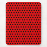 Tapis De Souris Motif de point rouge et noir de polka. Tacheté<br><div class="desc">Une conception simple,  un motif de point rouge et noir de polka.</div>