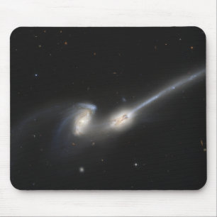 Tapis De Souris NGC 4676, également connu sous le nom de galaxies