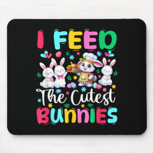 Tapis De Souris Nourrir Les Plus Mignons Lapins de Pâques Dame de