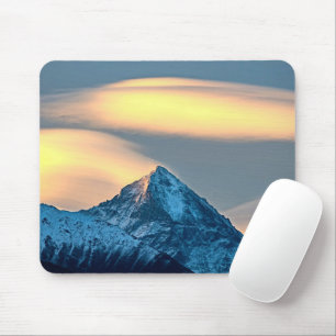 Tapis De Souris Nuages Uniques Au-Dessus Des Montagnes Couvertes D