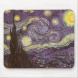 Tapis De Souris Nuit étoilée par Vincent van Gogh, Art Vintage<br><div class="desc">Starry Night (1889) de Vincent van Gogh est un post impressionnisme vintage de peinture de paysage de paysages. Vue sur une ville dans une vallée la nuit avec les nuages tourbillonnants, les étoiles brillant et une belle lune jaune dorée croissant. Il a été peint pendant la journée de mémoire et...</div>