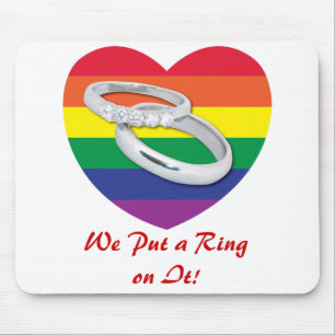 Tapis De Souris On met une bague sur elle Mariage gay