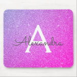 Tapis De Souris Parties scintillant à étincelle rose pourpre Nom d<br><div class="desc">Parties scintillant à étincelles rose et violet Nom du monogramme Monogram Mousepad. Ce Mousepad peut être customisé pour inclure votre prénom.</div>