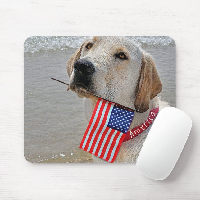 Tapis De Souris Patriotique Labrador Retriever (Avec souris)