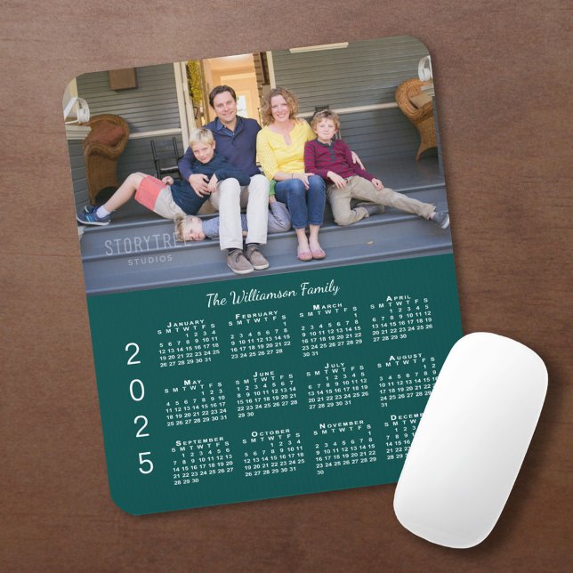 Tapis De Souris Personalized Photo Name Blue-Green 2025 Calendar (Personalized Photo Name Blue-Green 2025 Calendar Mouse Pad in situ)