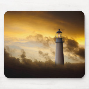 Tapis De Souris Phare rougeoyant sous le ciel dramatique