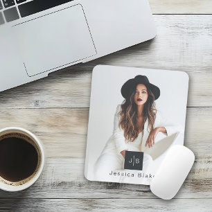 Tapis De Souris Photo de femme entrepreneuse moderne élégante avec