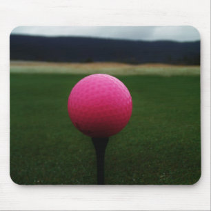 Tapis De Souris Pink Golf Ball sur un terrain de golf de montagne