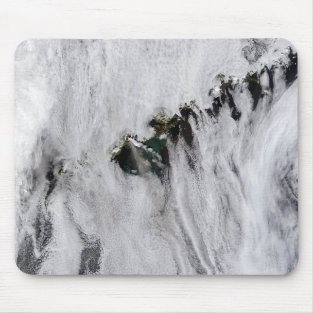 Tapis De Souris Plumes du volcan Okmok, îles Aléoutiennes (Devant)
