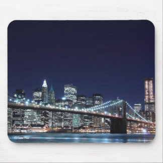 Tapis De Souris Pont de Brooklyn et horizon de Manhattan la nuit