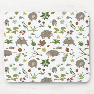 Tapis De Souris Possums dans un champ de baies en blanc