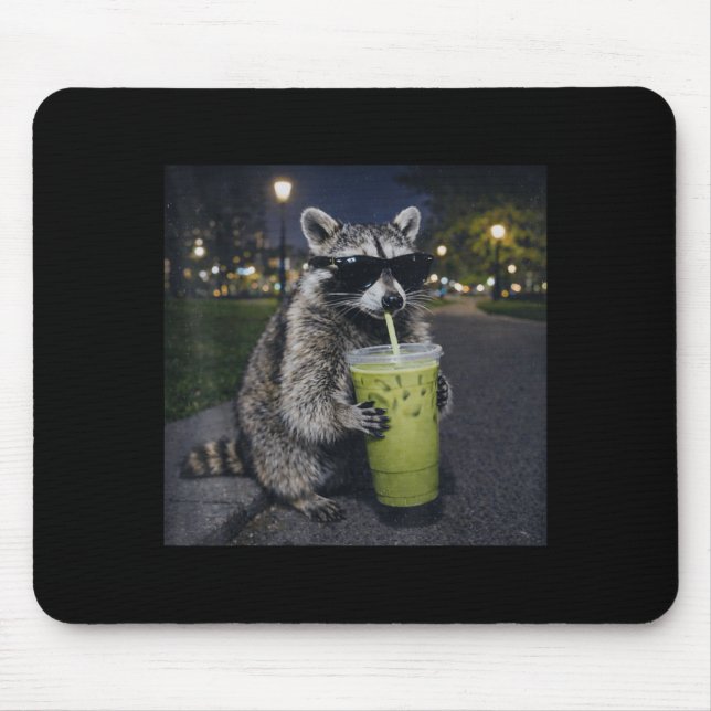 Tapis De Souris Raccoon drinking iced matcha latte funny animal (Devant)