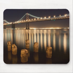 Tapis De Souris Réflexions de nuit de pont de baie d'Oakland