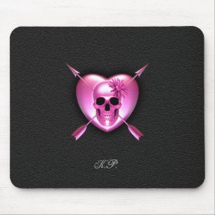 Tapis de souris rose de coeur et de crâne