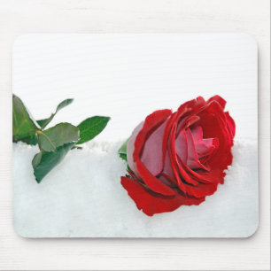 Tapis De Souris rose rouge dans la neige