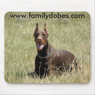 Tapis de souris rouge de dobermann