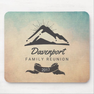 Tapis De Souris Rustic Mountain Illustration Réunion de famille