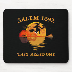 Tapis De Souris Salem 1692 Ils Ont Manqué Une Sorcière Riding Sall