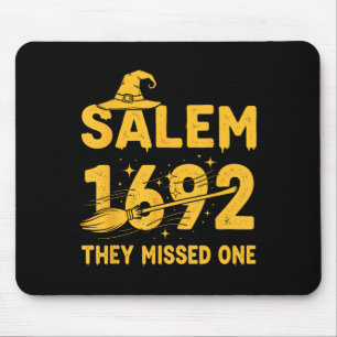 Tapis De Souris Salem 1692 Ils Ont Manqué Une Sorcière Salem Hallo