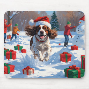 Tapis De Souris Scène de neige festive de Noël avec un épagneul br