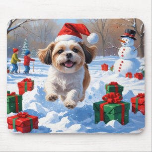 Tapis De Souris Shih Tzu courant dans la neige avec un chapeau de