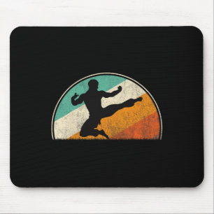 Tapis De Souris Silhouette de coup de pied sauté