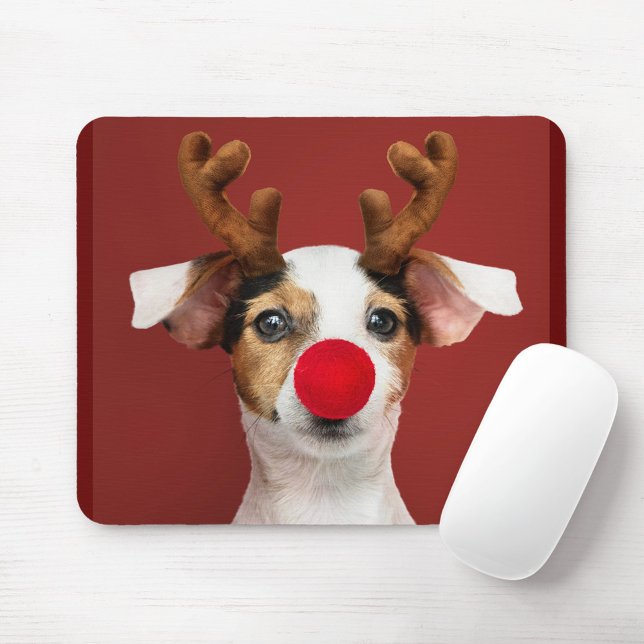 Tapis De Souris Souris de chien joueuse (A playful dog wearing reindeer antlers and a red nose against a red vibrant background!)