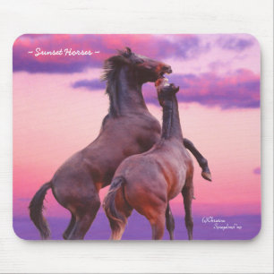 Tapis De Souris Stallions d'élevage sauvage Chevaux lever de solei