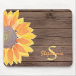 Tapis De Souris Sunflower Rustic Wood Nom du monogramme<br><div class="desc">Sunflower Rustic Wood Monogramme Nom Pad Souris. Ce tapis de souris de style champêtre est décoré d'un tournesol jaune aquarelle. Customisez-le avec votre nom et votre initiale. Aquarelle originale © Michele Davies.</div>