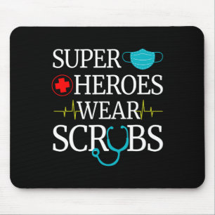 Tapis De Souris Super Héros Portent Des Scrubs Nurs Médicales