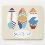 Tapis De Souris SURF ! Surf<br><div class="desc">SURF ! Je d'ici juin Erica Vess. Dispose de trois planches de surf avec des designs différents et amusants et "Surf Up" phrase au bas de l'image.</div>