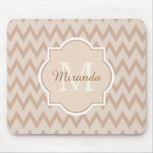 Tapis De Souris Tan Tan Brown Chevron Zigzag Nom et monogramme