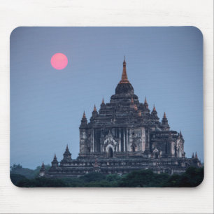 Tapis De Souris Temple bouddhiste au coucher du soleil