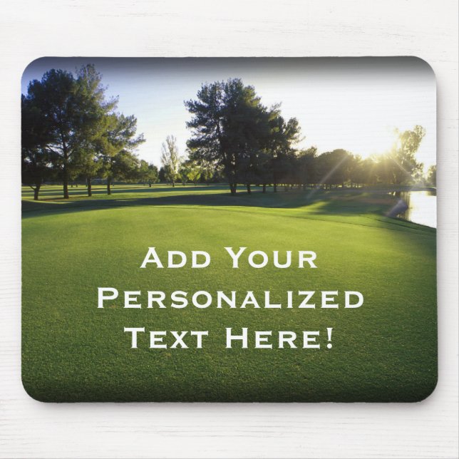 Tapis De Souris Terrain de golf vert à l'aube (Devant)