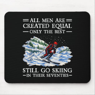 Tapis De Souris Tous les hommes créés égaux font du ski dans leurs