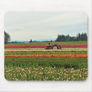 Tapis De Souris Tracteur rose en Tulip Field, Oregon
