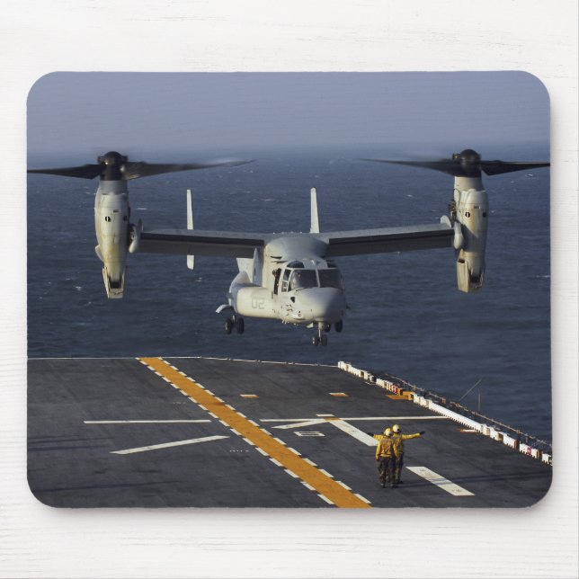 Tapis De Souris Un aéronef V-22 Osprey se prépare à atterrir (Devant)