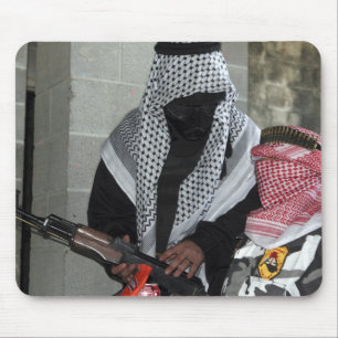 Tapis De Souris Un agresseur ennemi de rôle-playing arme un