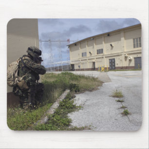 Tapis De Souris Un Marine assure la sécurité
