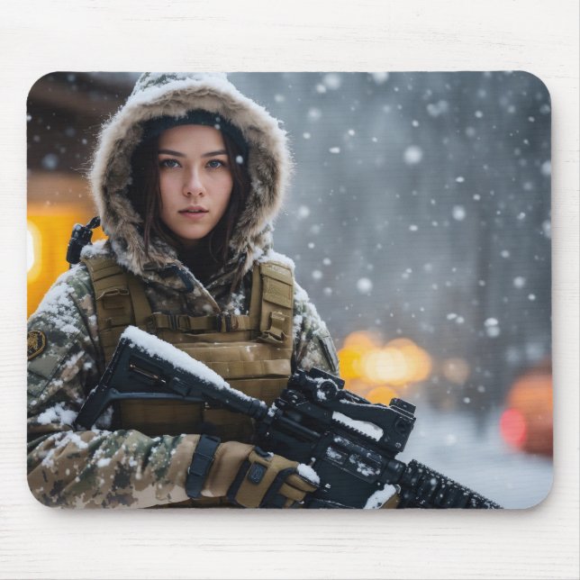 Tapis De Souris Une belle brunette soldat (Devant)
