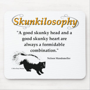 Tapis De Souris Une bonne tête de skunky et un bon coeur de skunky