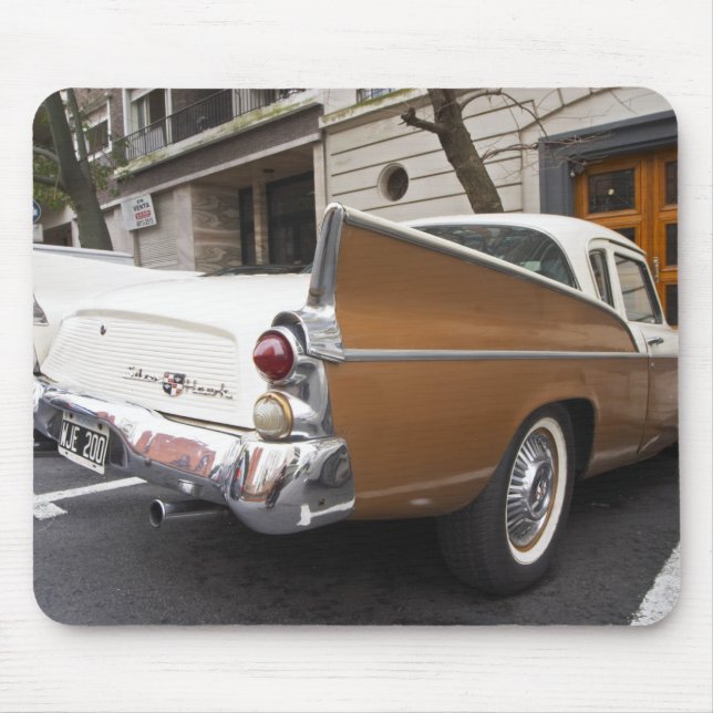 Tapis De Souris Une voiture classique Studebaker Silver Hawk garée (Devant)